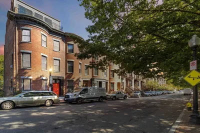 223 W Newton #1