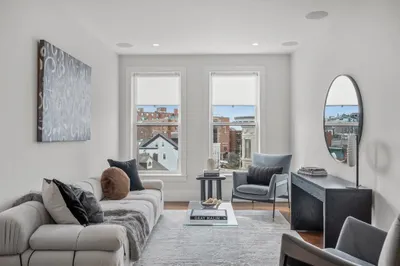 480 W Broadway #303