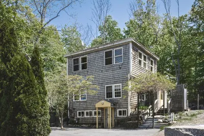 127r Leonard St