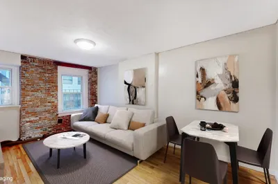 40 Batterymarch Street #2