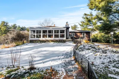 115 Kennedy Rd 1