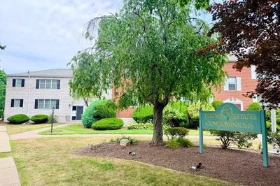 185 Lake Shore Road #1