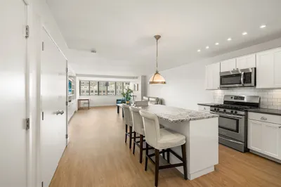8 Whittier Pl #14F 1