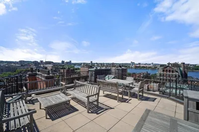 416 Marlborough St #304 1