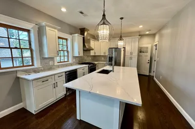 52 Spencer St #3