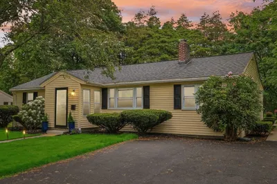 16 Middlesex Rd