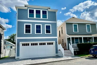 154 Cadish Ave Incl Util 10/1-5/31 Ave #2 1