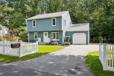 11 Rustic Drive 1