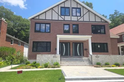 442 Lowell Ave 1