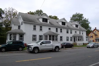440-446 Main St 1
