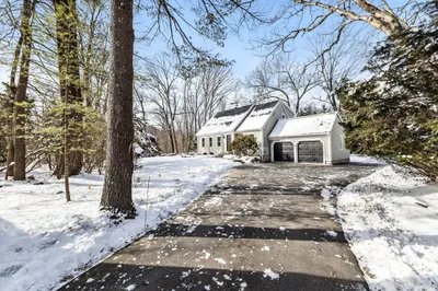 8 Algonquin Rd