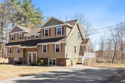 27 Pine St #2 1