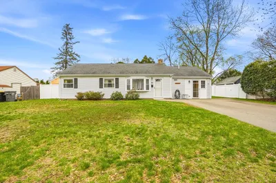 18 Brookfield Ter