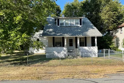 11 Mason Ave 1