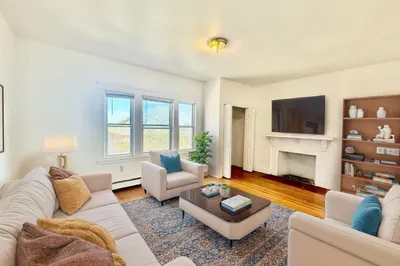 62 Algonquin Rd ##2 1
