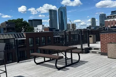 10 Commercial Wharf West #509