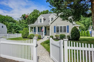 29 Cape Cod Ave