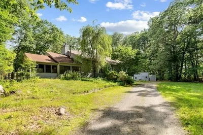 118 Newtown Road 1