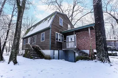 166 Forest St 1