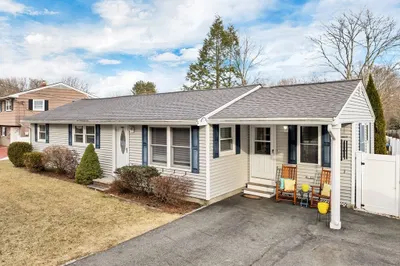 185 Lawrence Road 1