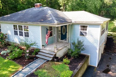 23 Old Belchertown Rd