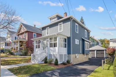 101 Newport St 1