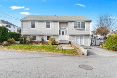 11 Dundee St 1