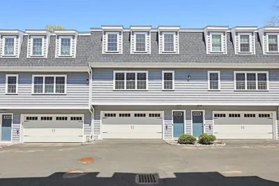 260 West St #3 1