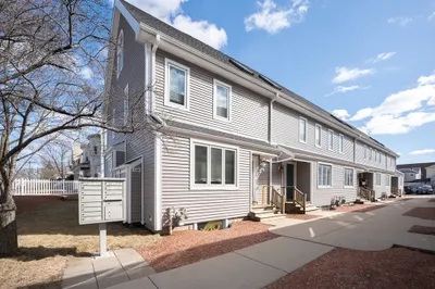 3 Raymond St #3D 1