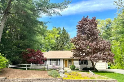 32 Randall Wood Dr 1