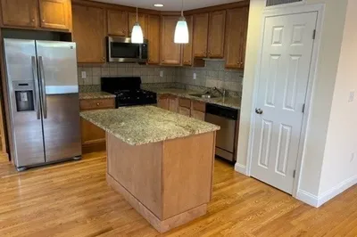 24 Arsenal St #2C