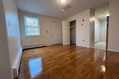 4 Appleton Street #2