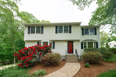 69 Stonybrook Dr 1