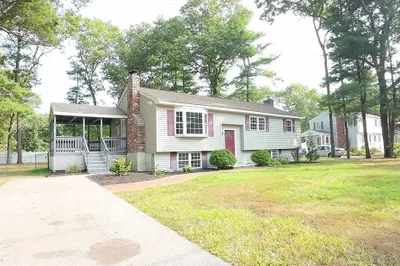 62 Old Farm Rd 1