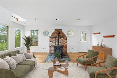 94 Clinton Rd