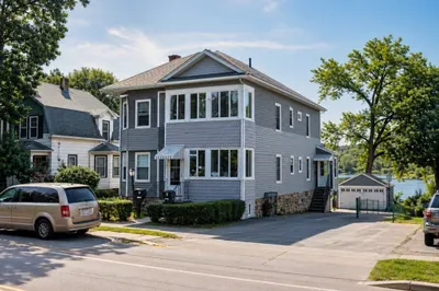 121 Hope Ave