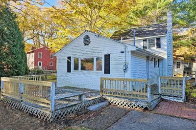 94 Clark Rd
