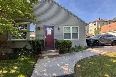 447 Grove St 1