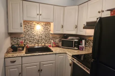 1003 N. Main St #3A 1