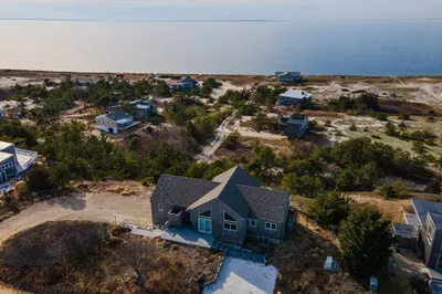25 Great Hills Rd