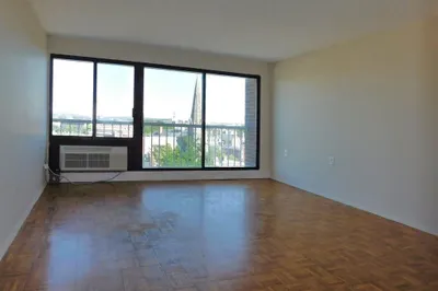 1105 Massachusetts Ave #9D 1