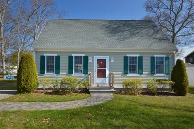 70 Winthrop Drive 1
