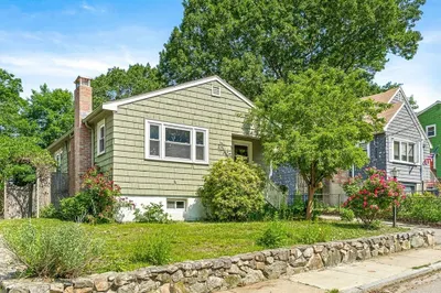 25 Grandview St 1