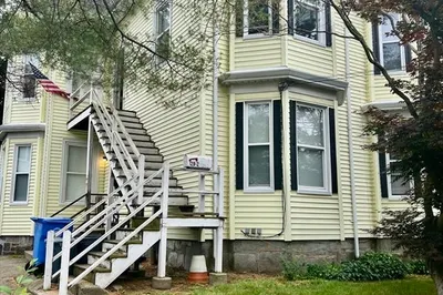 128 Adams St #2