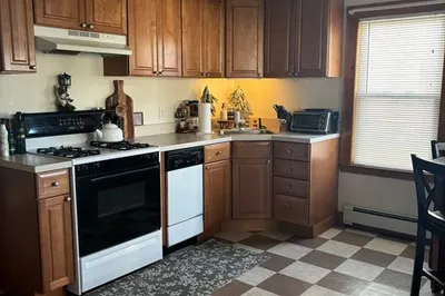 54 Cook St #1