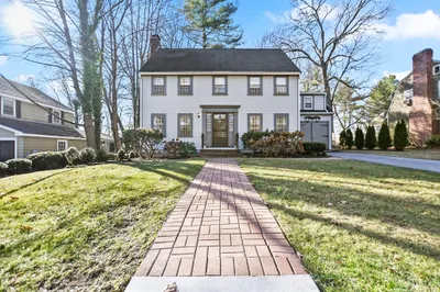 20 Sunset Road 1