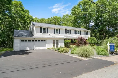 19 Country Ln 1