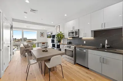 420 W Broadway #503 1