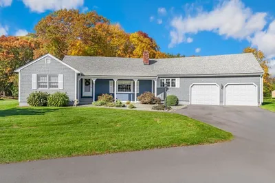 142 Meadowlark Dr 1