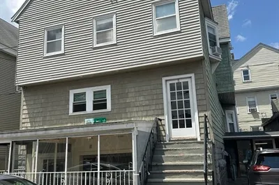 5 Lowden Ave #2
